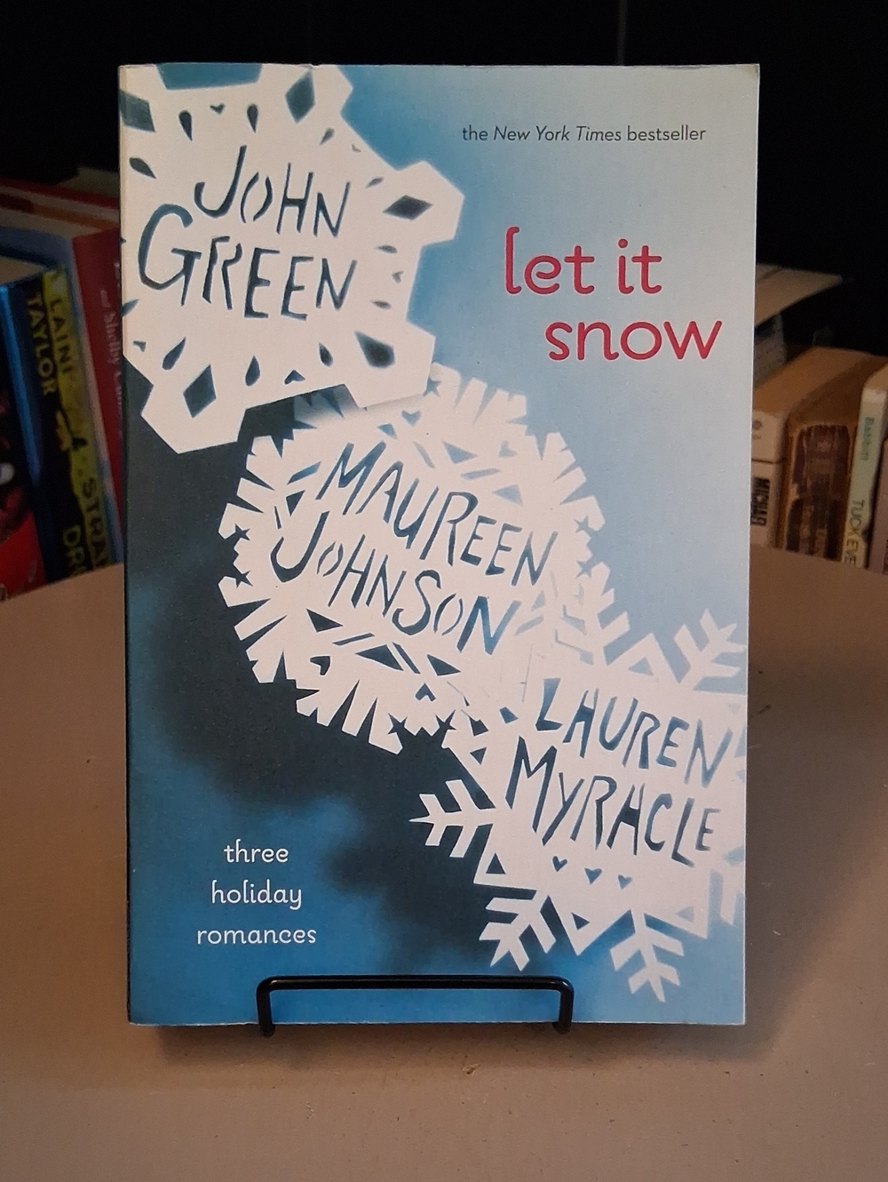 Let It Snow By John Green Maureen Johnson And Lauren Myracle